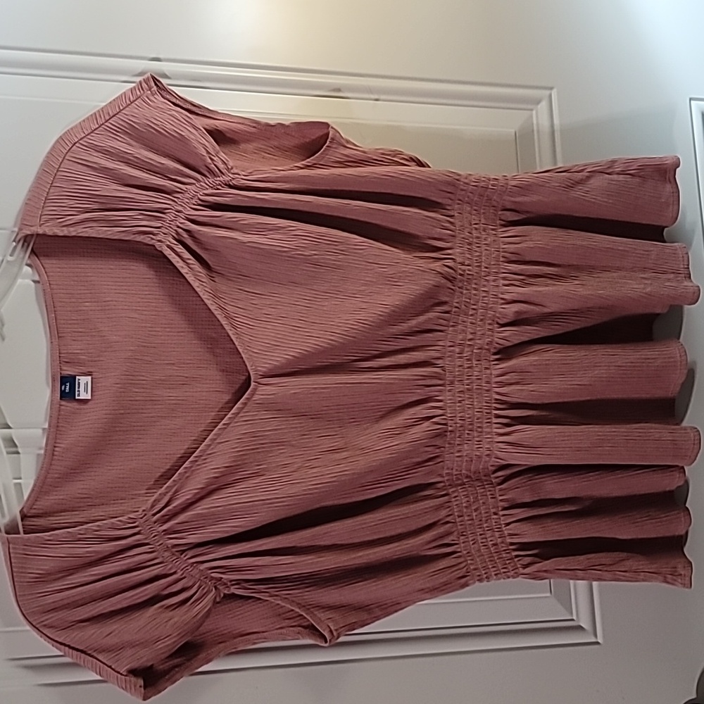 Old Navy Dusty Pink Blouse - Picture 4 of 9